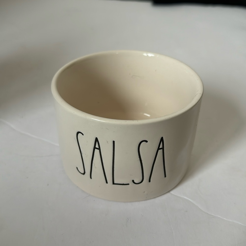 Rae Dunn salsa bowl